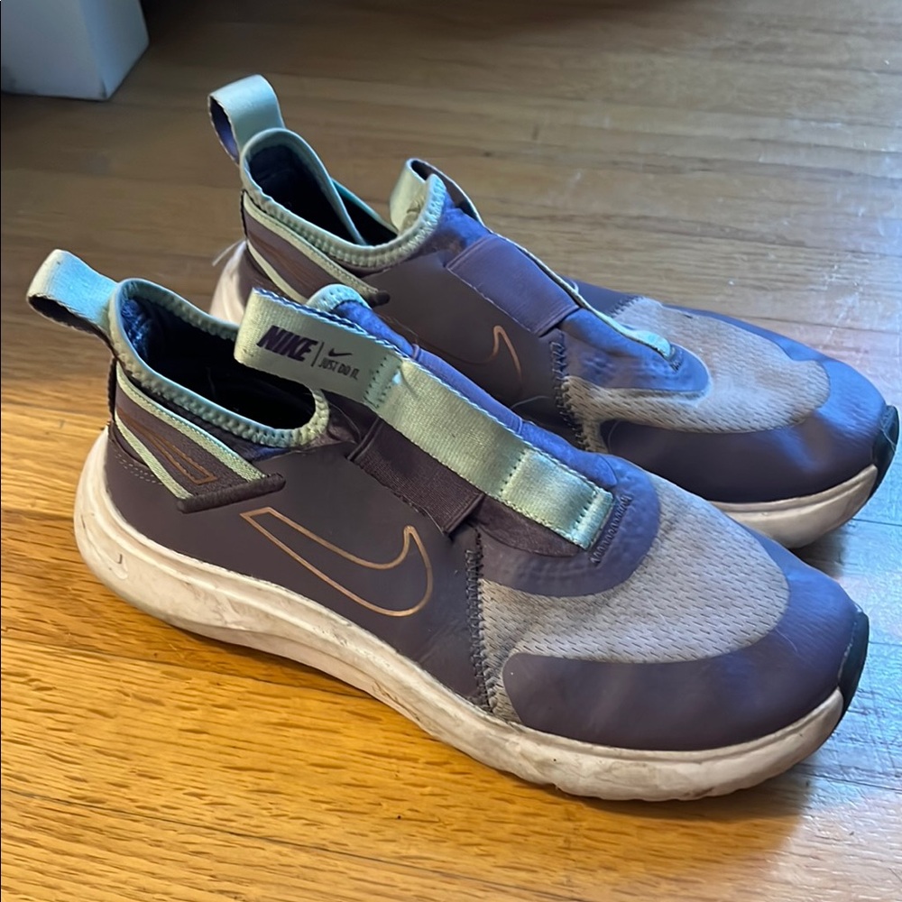 Nike Lavender and Gray Slip-On Sneakers